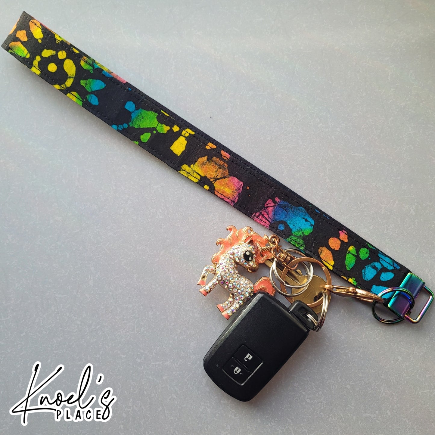 DAHLIA | Handmade Wristlet Keychain Accessory | Stylish Wrist Strap for Keys or Purse